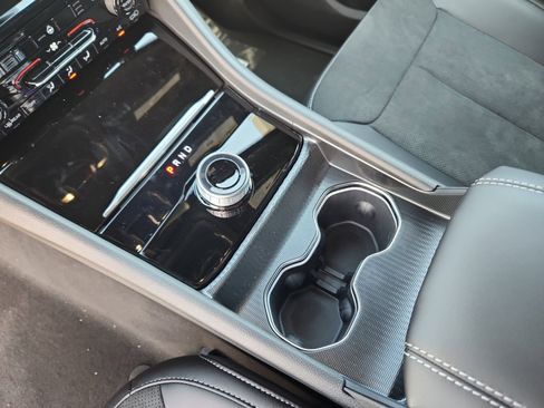 New 2025 Jeep Grand Cherokee L Altitude image 16