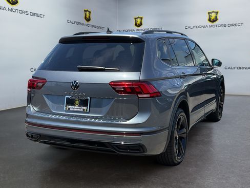 Used 2024 Volkswagen Tiguan SE R-Line FWD image 5
