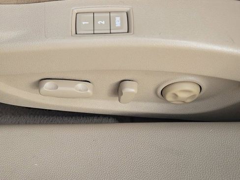 Used 2012 Buick LaCrosse Premium image 30