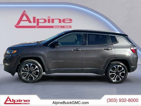 Used 2024 Jeep Compass Limited image 2