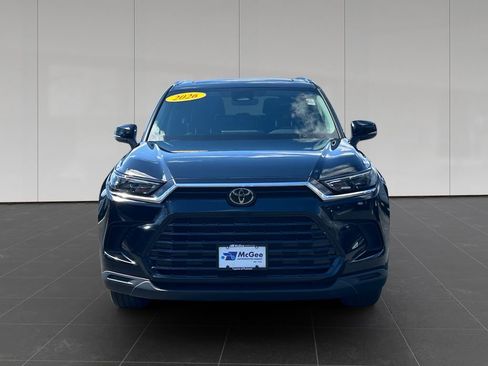 Used 2026 Toyota Grand Highlander XLE image 8