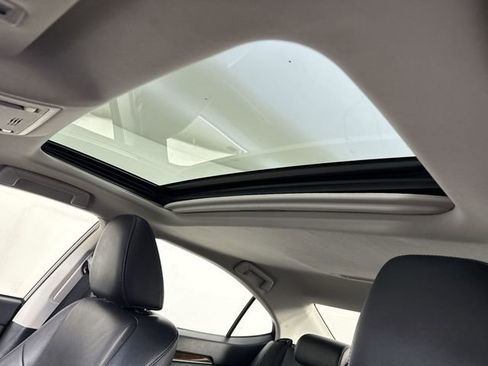 Used 2013 Lexus ES 350 image 18