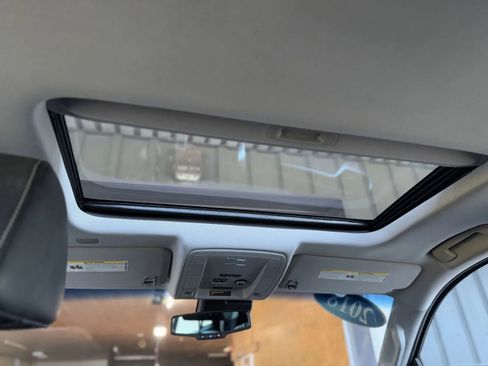 Used 2018 Chevrolet Tahoe LT image 19