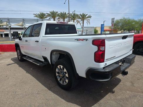 Used 2023 Chevrolet Silverado 2500 Custom AWD/4WD image 9