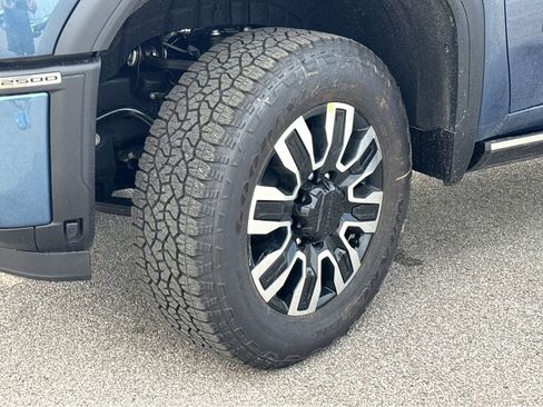 New 2026 GMC Sierra 2500 Denali Ultimate AWD/4WD image 24