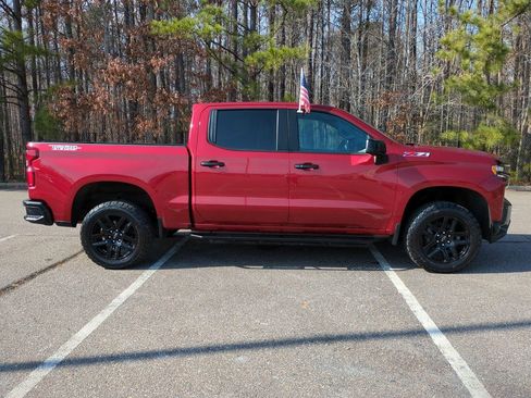 Used 2021 Chevrolet Silverado 1500 LT Trail Boss w/ Convenience Package II AWD/4WD image 3