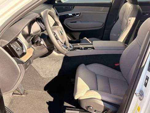 New 2026 Volvo XC90 B6 Ultra w/ Protection Package AWD/4WD image 5