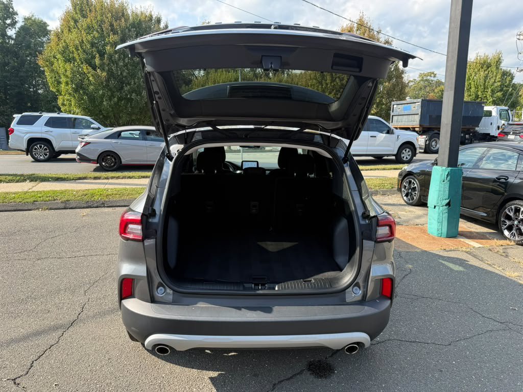 Used 2025 Ford Escape Active AWD/4WD image 22