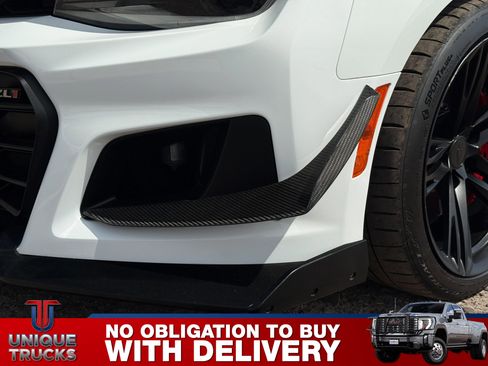 Used 2021 Chevrolet Camaro ZL1 RWD image 12