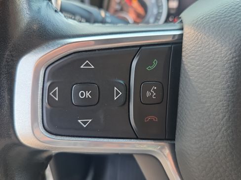 Used 2020 RAM 1500 Laramie AWD/4WD image 23
