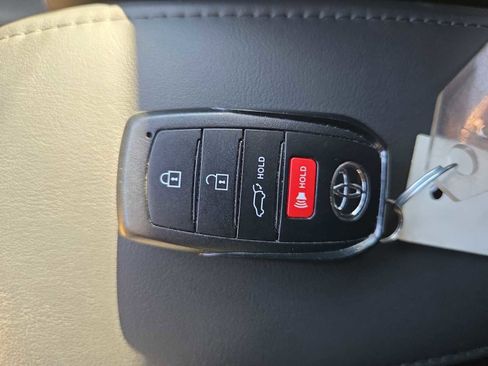 Used 2023 Toyota Corolla Cross XLE w/ Convenience Package image 36