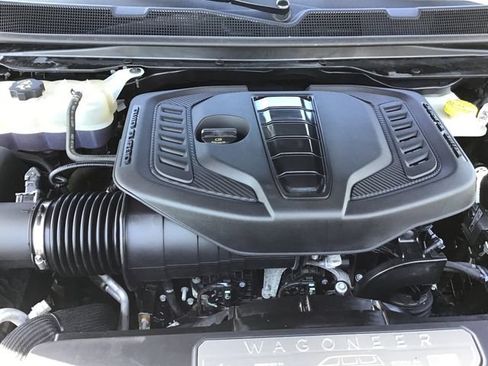Used 2024 Jeep Wagoneer Series II AWD/4WD image 21