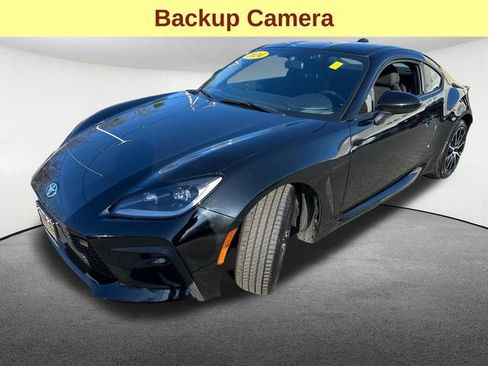 Used 2024 Toyota GR86 RWD image 5