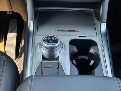 Used 2023 Ford Explorer XLT w/ Equipment Group 202A image 15