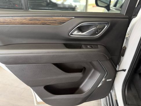 Used 2023 Chevrolet Tahoe Premier AWD/4WD image 56