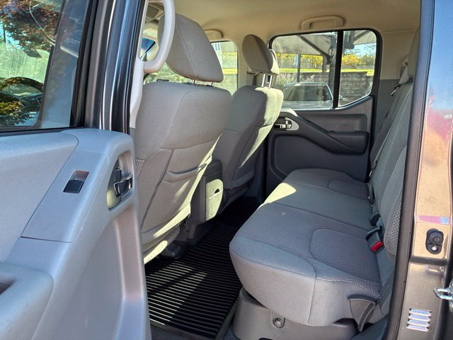 Used 2020 Nissan Frontier SV w/ Midnight Edition Floor Mats AWD/4WD image 21