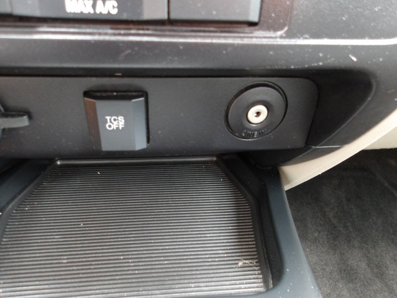 Used 2012 Ford Escape XLS FWD image 16
