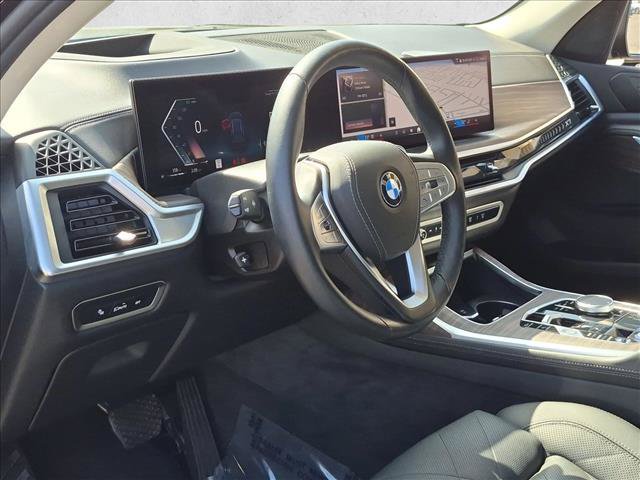 Used 2024 BMW X7 xDrive40i w/ Parking Assistance Package AWD/4WD image 10