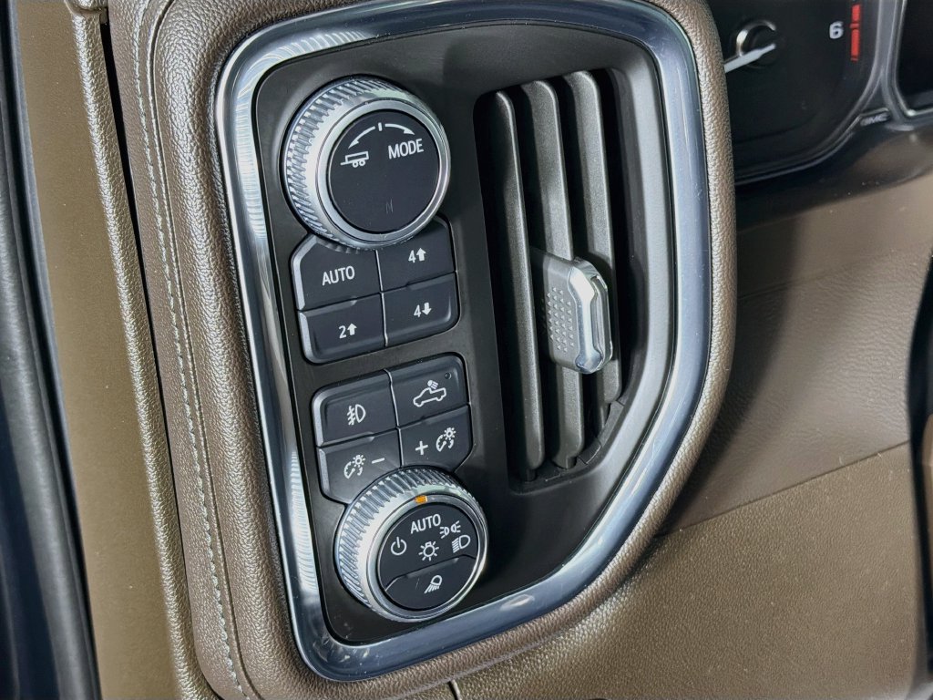 Used 2021 GMC Sierra 1500 Denali w/ LPO, GMC Protection Package AWD/4WD image 10