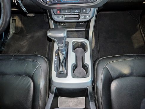 Used 2019 Chevrolet Colorado LT w/ Colorado RST Special Edition image 37