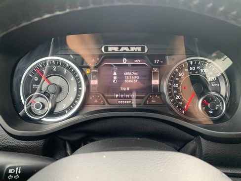 Used 2020 RAM 1500 Big Horn AWD/4WD image 9