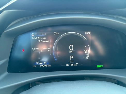 Certified 2024 Lexus RZ 300e Premium w/ Accessory Package (Z1) FWD image 8