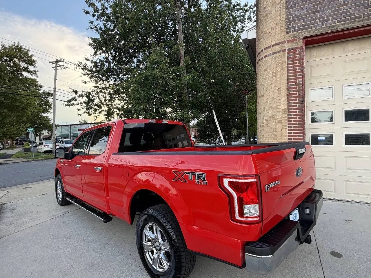 Used 2016 Ford F150 XLT w/ XTR Package AWD/4WD image 11