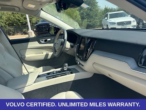 Certified 2024 Volvo XC60 B5 Plus w/ Protection Package Premier AWD/4WD image 14