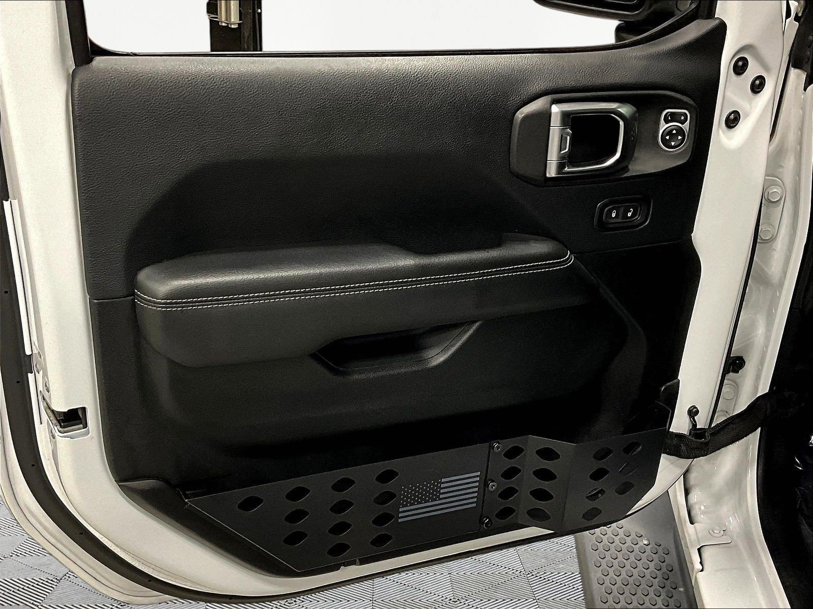Used 2019 Jeep Wrangler Unlimited Sahara w/ Safety Group AWD/4WD image 20