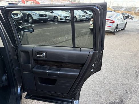 Used 2017 Ford Flex SEL w/ Equipment Group 202A image 16