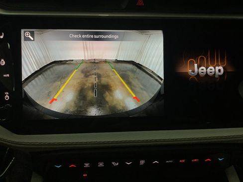 Used 2026 Jeep Cherokee Limited AWD/4WD image 20