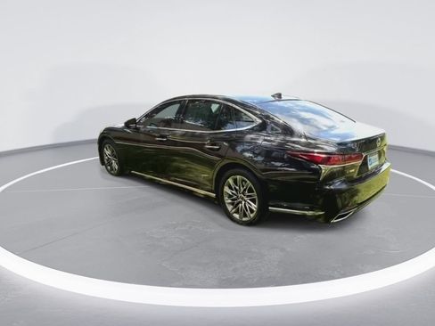 Used 2019 Lexus LS 500 w/ Accessory Package (Z2) RWD image 6