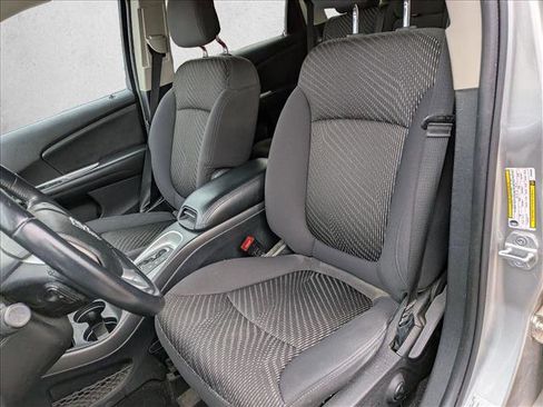 Used 2013 Dodge Journey SXT w/ Flexible Seating Group image 10