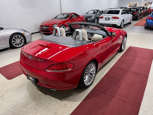 Used 2010 BMW Z4 sDrive35i RWD image 14