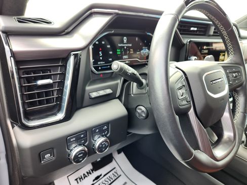 Used 2025 GMC Sierra 1500 Denali Ultimate AWD/4WD image 24