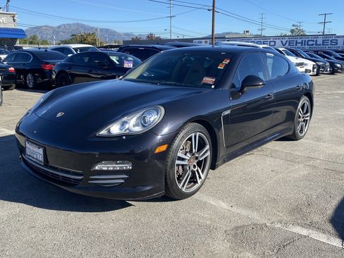 Used 2013 Porsche Panamera image 2