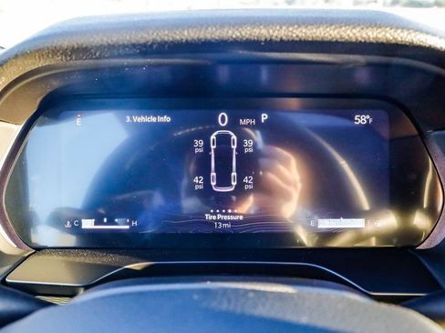 New 2025 Jeep Grand Cherokee L Altitude image 25