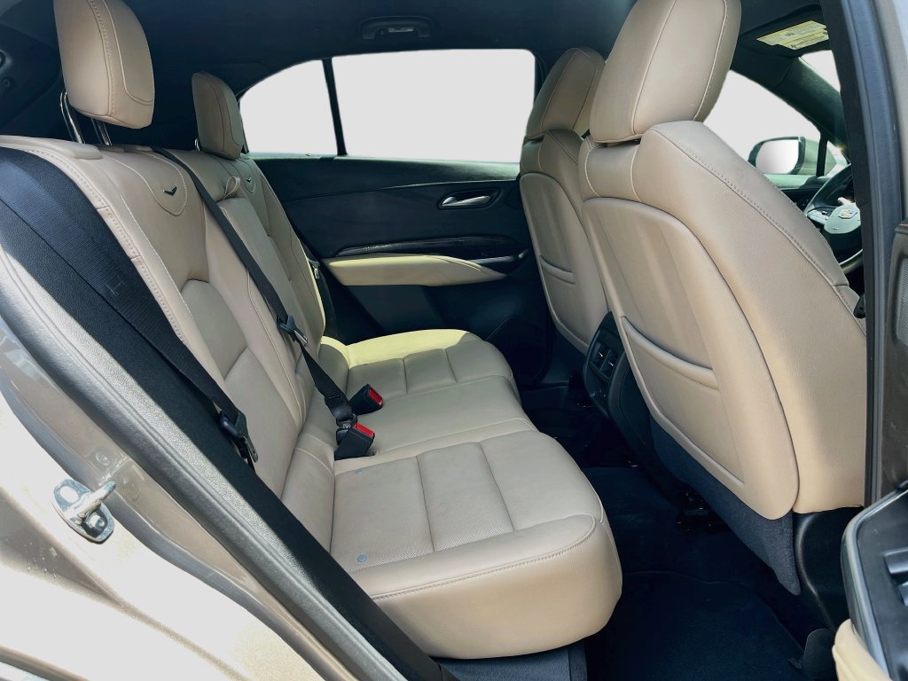 Used 2025 Cadillac XT4 Premium Luxury FWD image 28