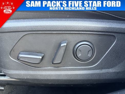 Used 2025 Kia Sportage EX w/ Premium Package image 21