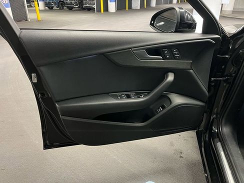 Used 2019 Audi A4 2.0T Premium image 16