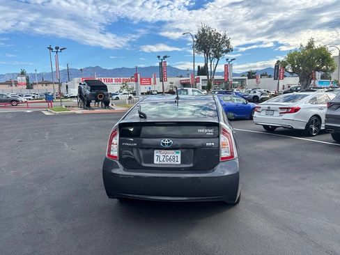 Used 2015 Toyota Prius Three FWD image 5