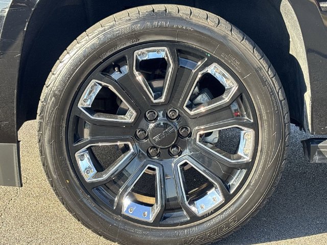 Used 2018 GMC Yukon Denali w/ Denali Ultimate Package AWD/4WD image 18