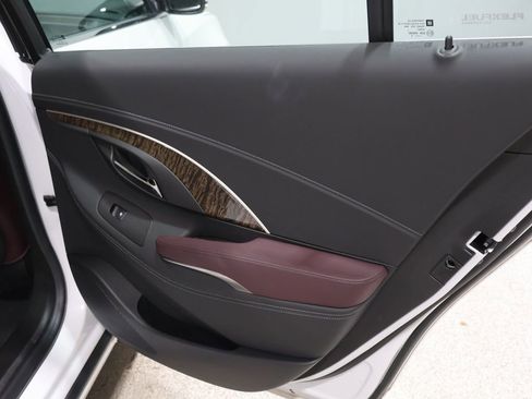 Used 2016 Buick LaCrosse Leather w/ Ultra Luxury Package image 24