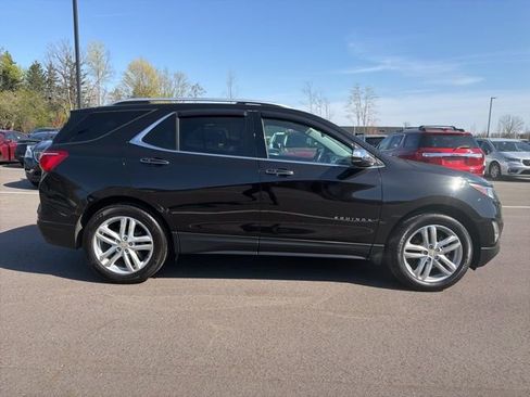 Used 2019 Chevrolet Equinox Premier w/ Premier True North Edition AWD/4WD image 7