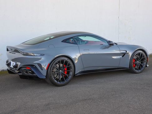 Used 2025 Aston Martin V8 Vantage Coupe image 5