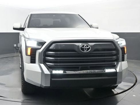 Used 2025 Toyota Tundra Limited AWD/4WD image 5