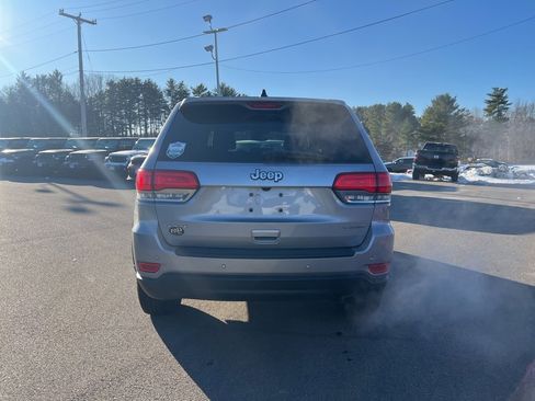 Certified 2019 Jeep Grand Cherokee Laredo image 6