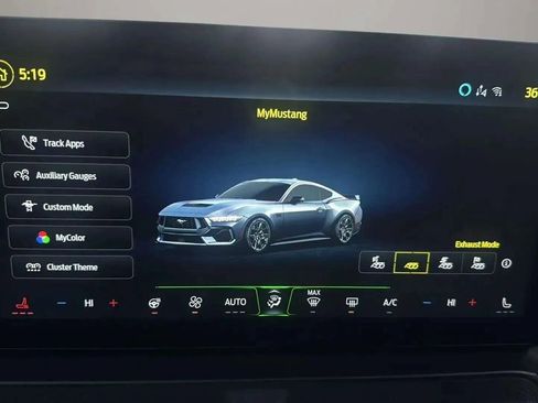 Used 2024 Ford Mustang GT Premium image 28