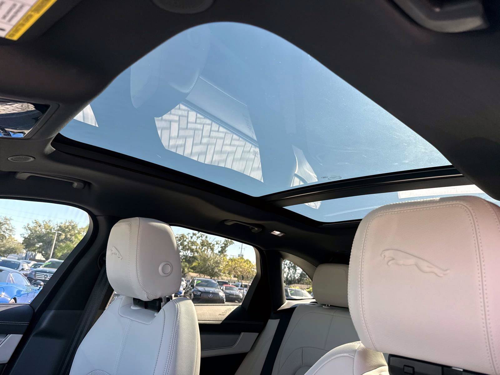 Used 2025 Jaguar F-PACE R-Dynamic S AWD/4WD image 23
