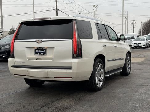 Used 2015 Cadillac Escalade Luxury image 7